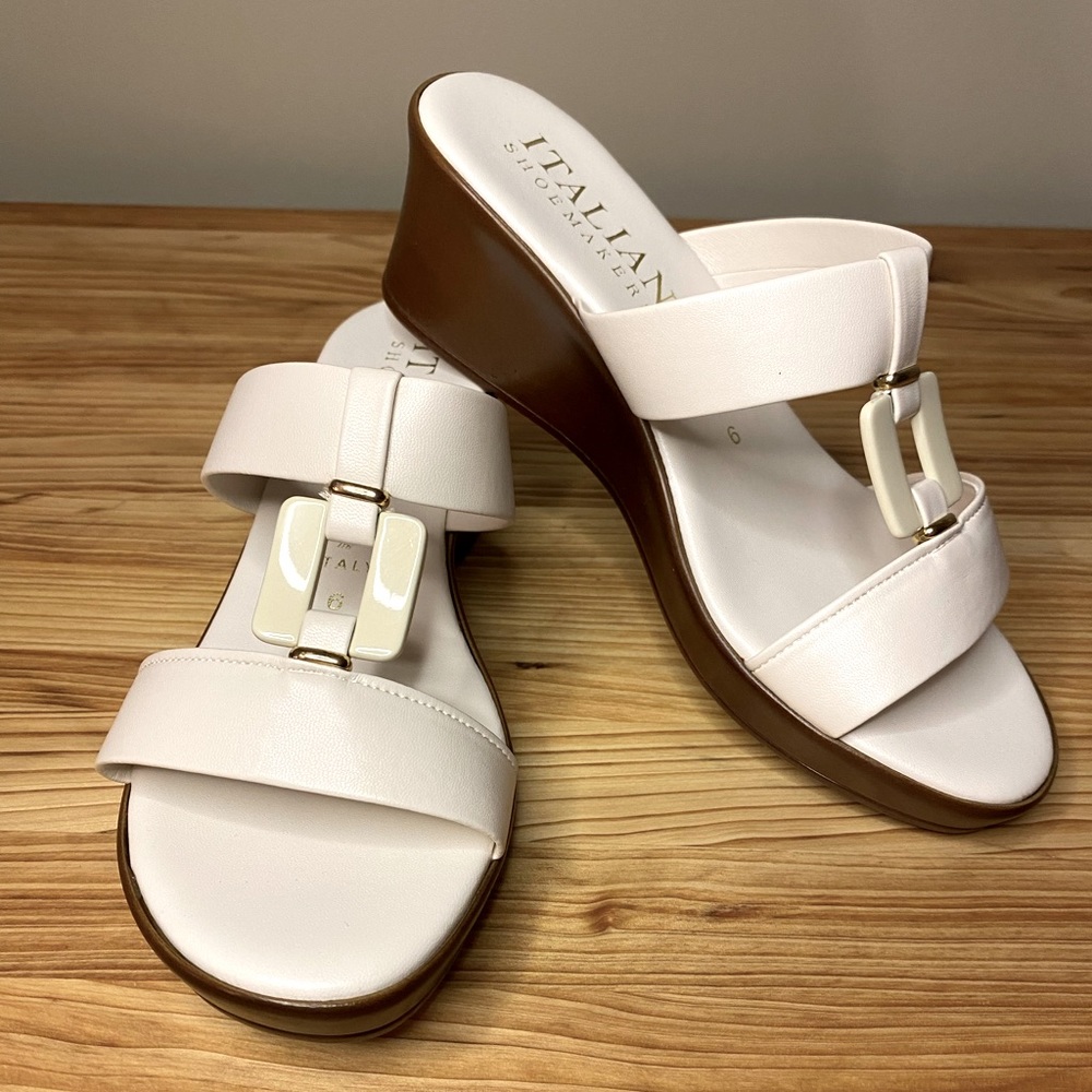 NEW Italian Shoemaker Tenley Slip On Neutral Sandal Size 6